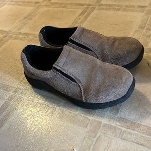 Steel toe work shoes